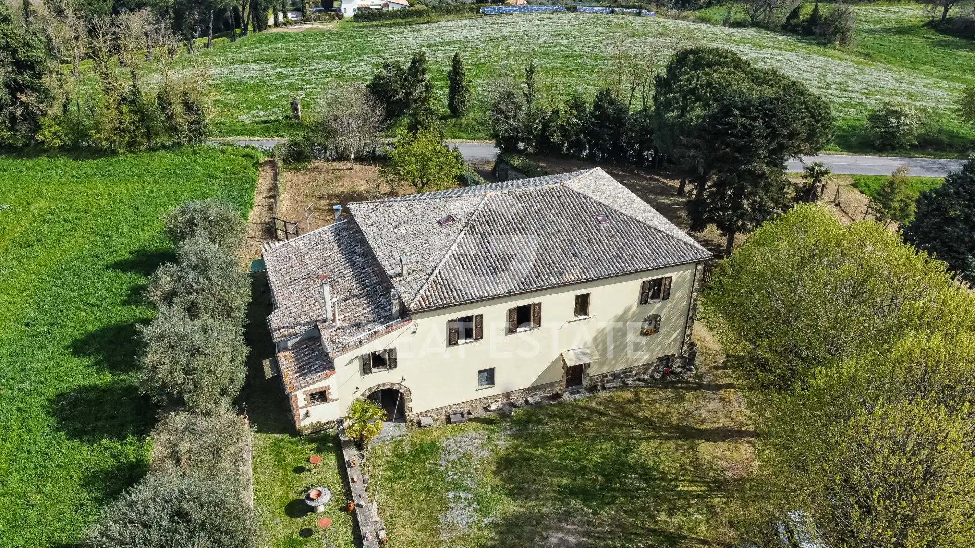 House 1365m² in Italy, Terney. Priced at 990000€ rent photo-10