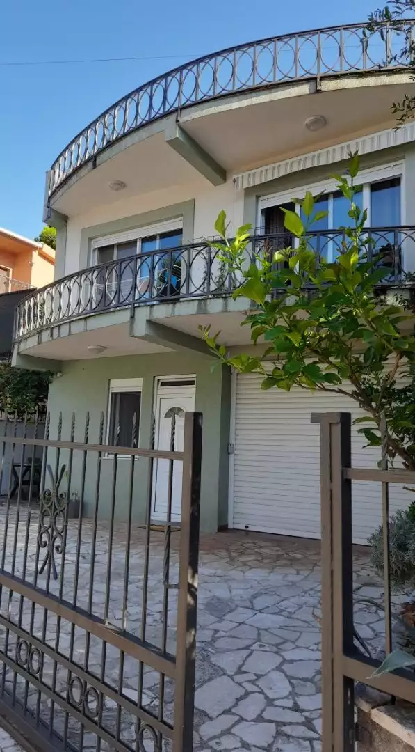 House 100m² in Montenegro, Bar. Priced at 210000€ rent photo-11