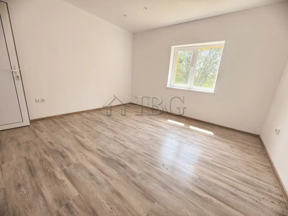 House 100m² in Bulgaria, Durankulak. Priced at 89000€ rent photo-6