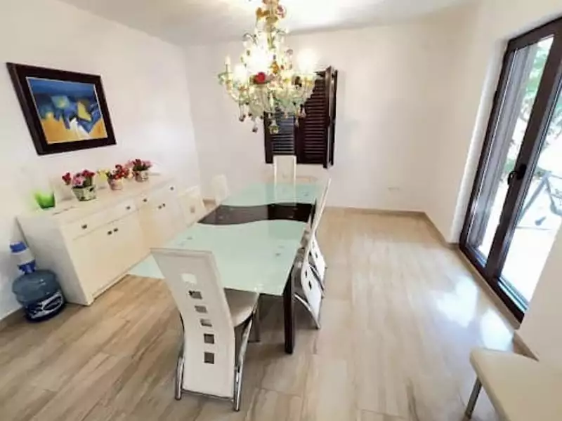 House 358m² in Montenegro, Budva. Priced at 790000€ rent photo-5