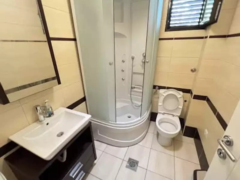 House 358m² in Montenegro, Budva. Priced at 790000€ rent photo-13