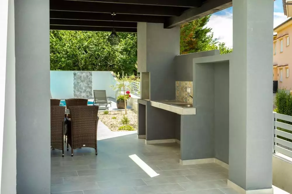 Villa 110m² in Croatia, Soline. Priced at 625000€ rent photo-4