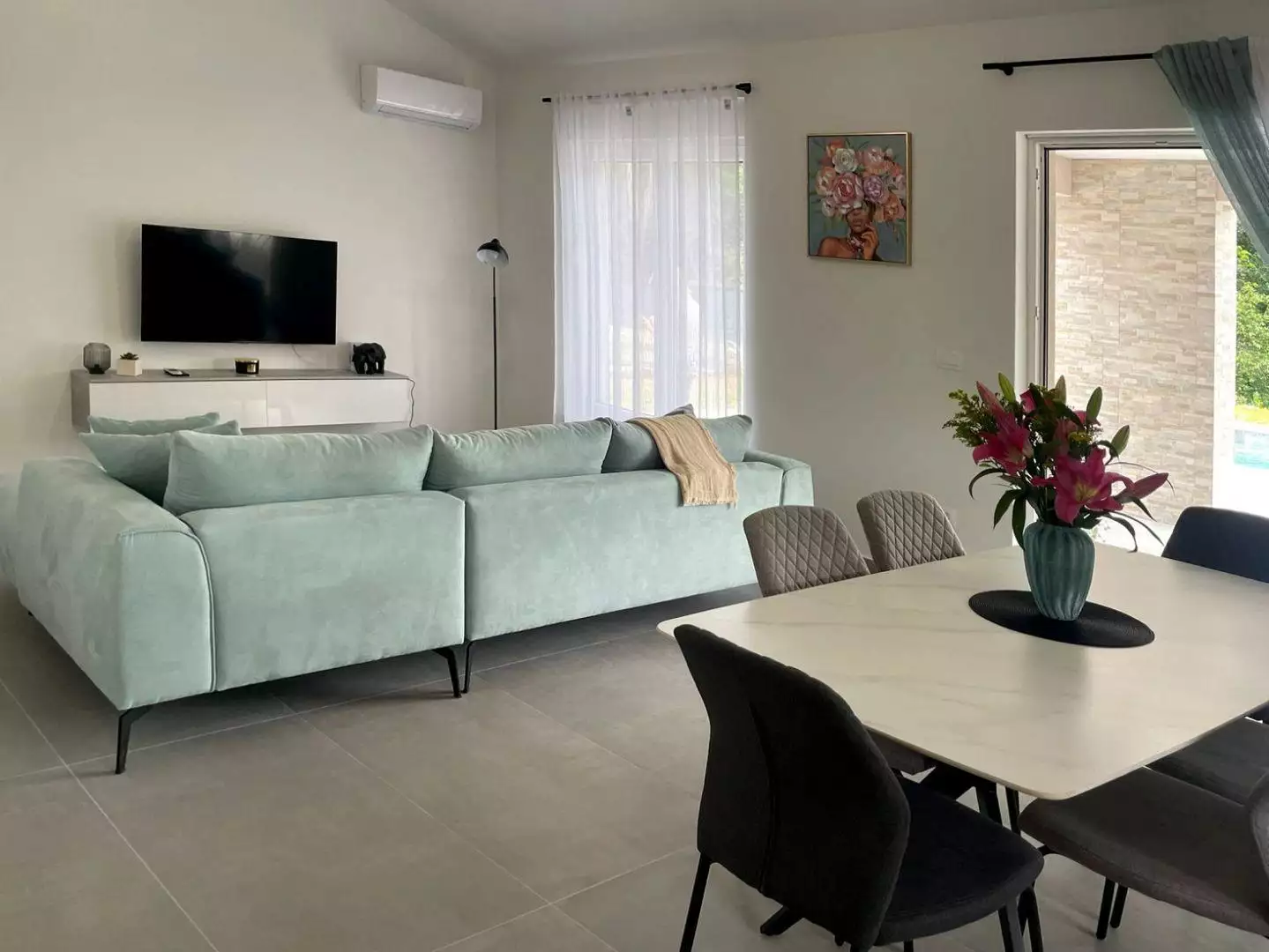 Villa 140m² in Croatia, Labin. Priced at 500000€ rent photo-12