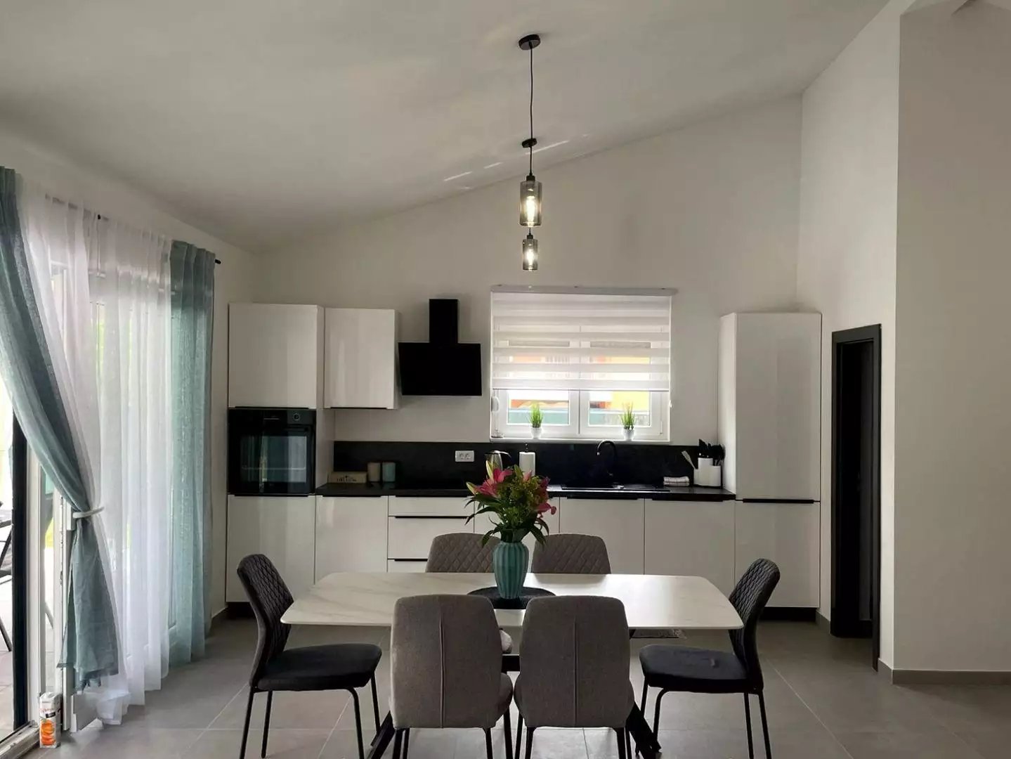 Villa 140m² in Croatia, Labin. Priced at 500000€ rent photo-15