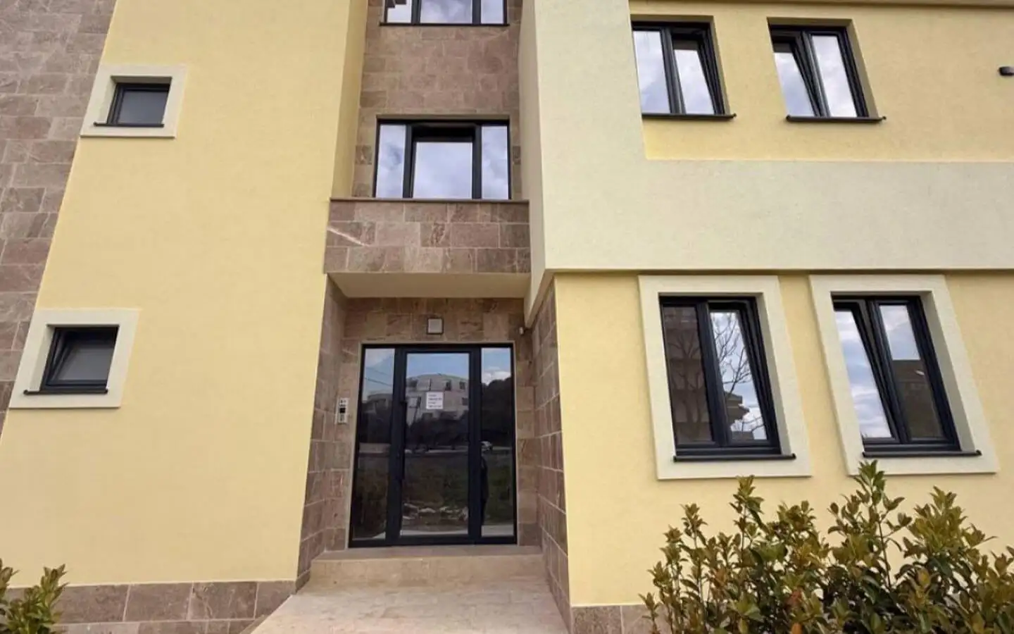 Flat 39m² in Montenegro, Tivat. Priced at 140000€ rent photo-9