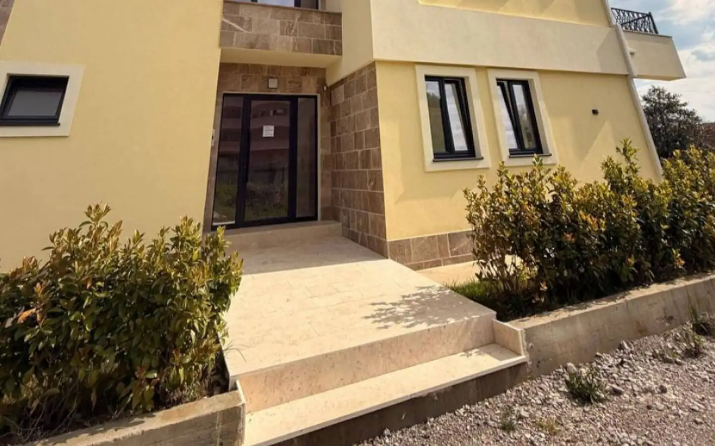 Flat 39m² in Montenegro, Tivat. Priced at 140000€ rent photo-10