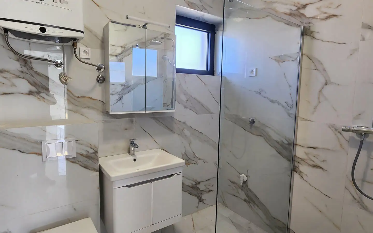 Flat 39m² in Montenegro, Tivat. Priced at 140000€ rent photo-18
