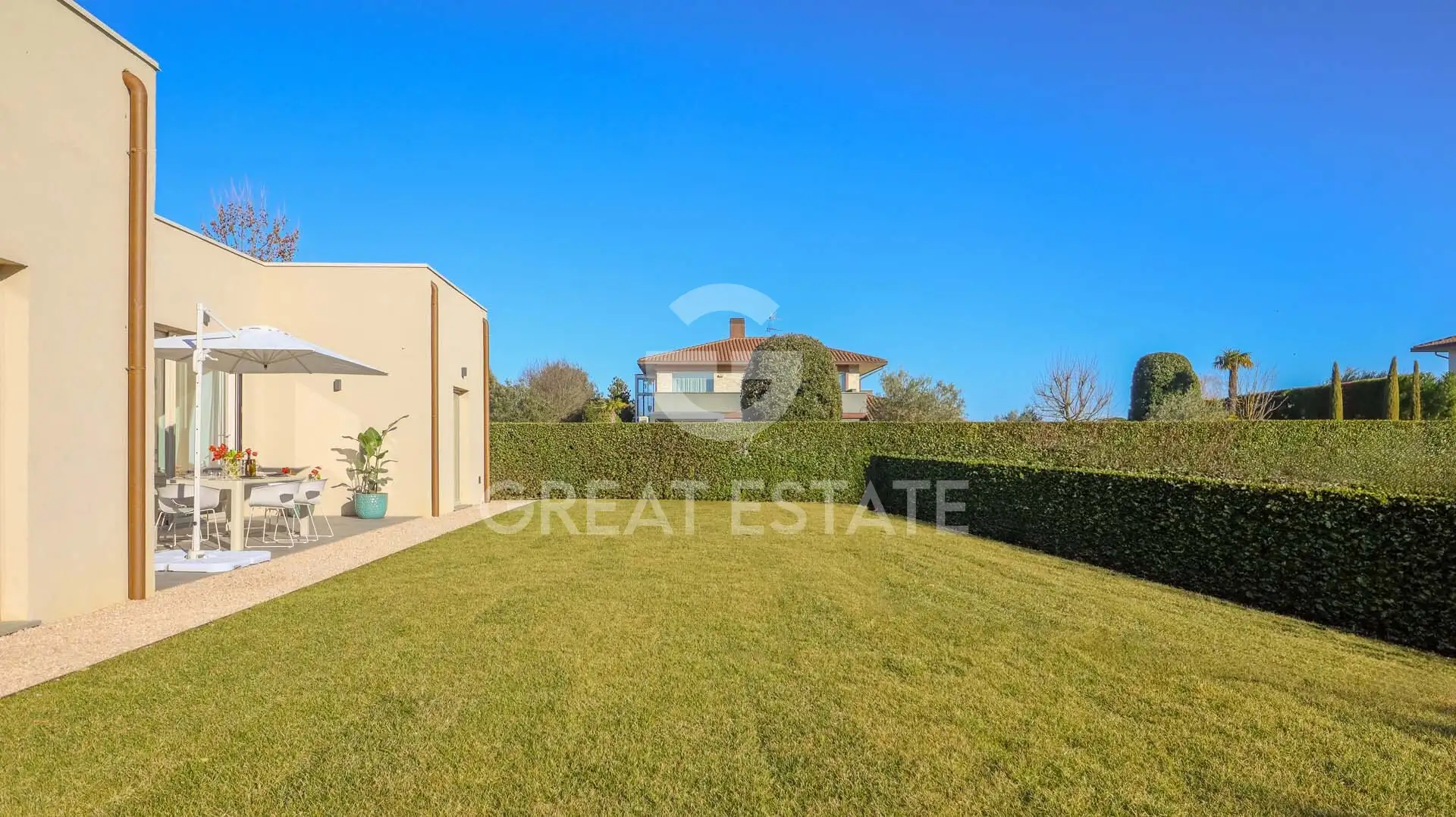 Villa 237m² in Italy, Perugia. Priced at 485000€ rent photo-4