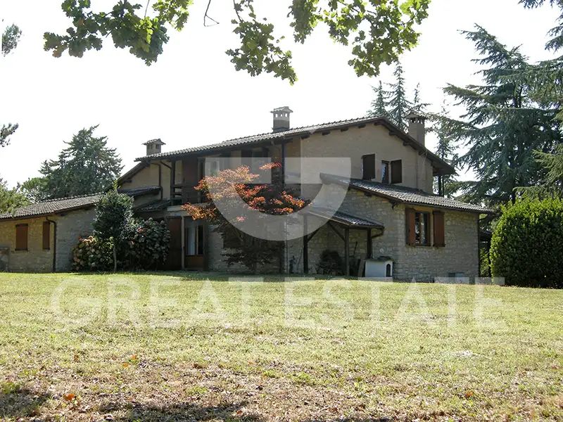House 264m² in Italy, Perugia. Priced at 580000€ rent photo-3