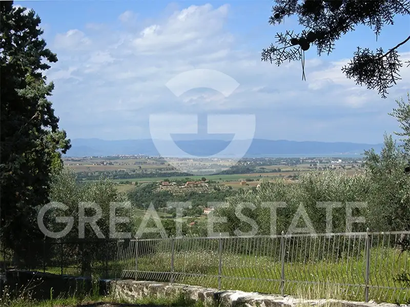 House 264m² in Italy, Perugia. Priced at 580000€ rent photo-8