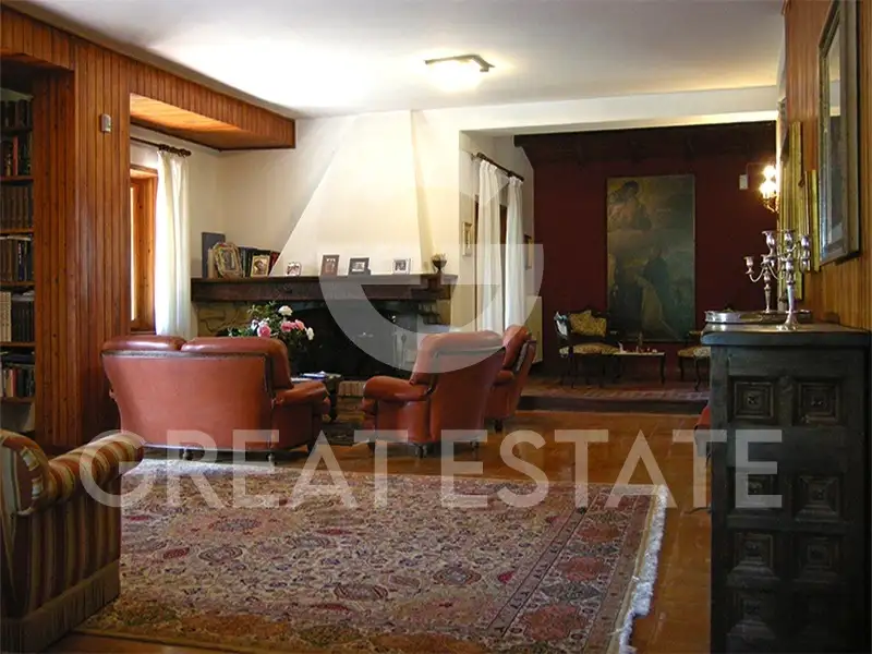 House 264m² in Italy, Perugia. Priced at 580000€ rent photo-14