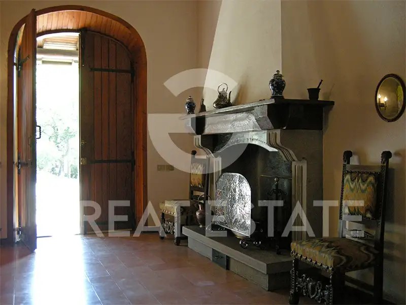 House 264m² in Italy, Perugia. Priced at 580000€ rent photo-15