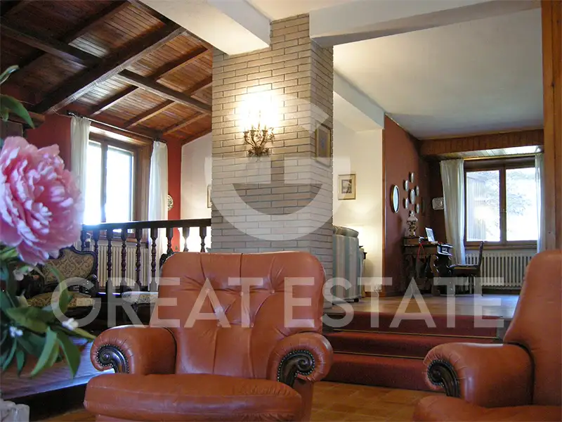 House 264m² in Italy, Perugia. Priced at 580000€ rent photo-12