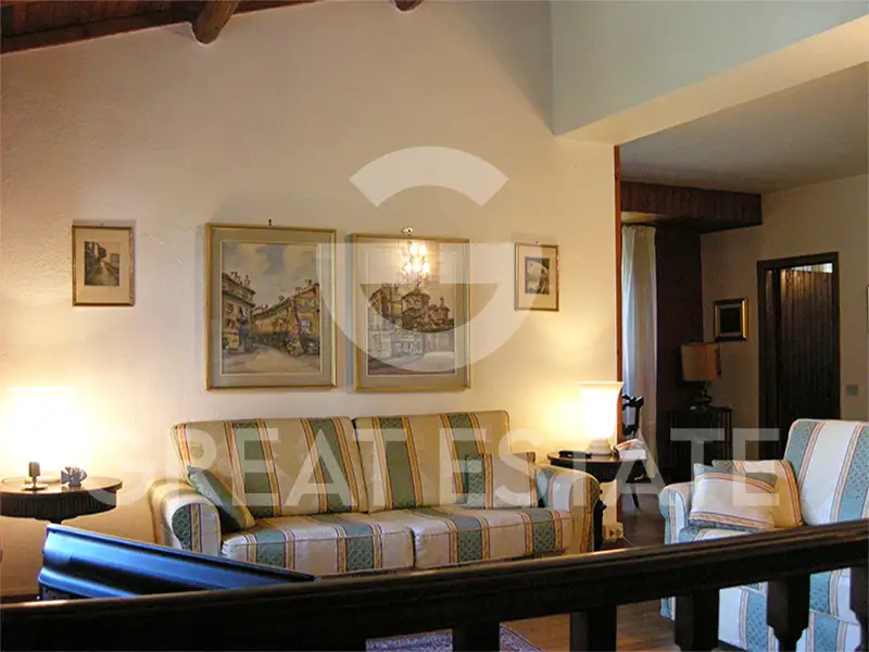House 264m² in Italy, Perugia. Priced at 580000€ rent photo-13