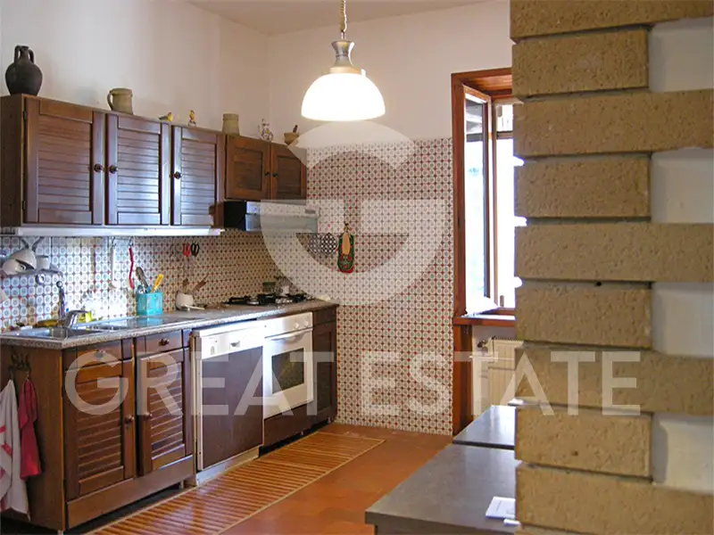 House 264m² in Italy, Perugia. Priced at 580000€ rent photo-14