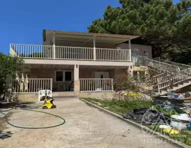 Buy in Montenegro for 380000€