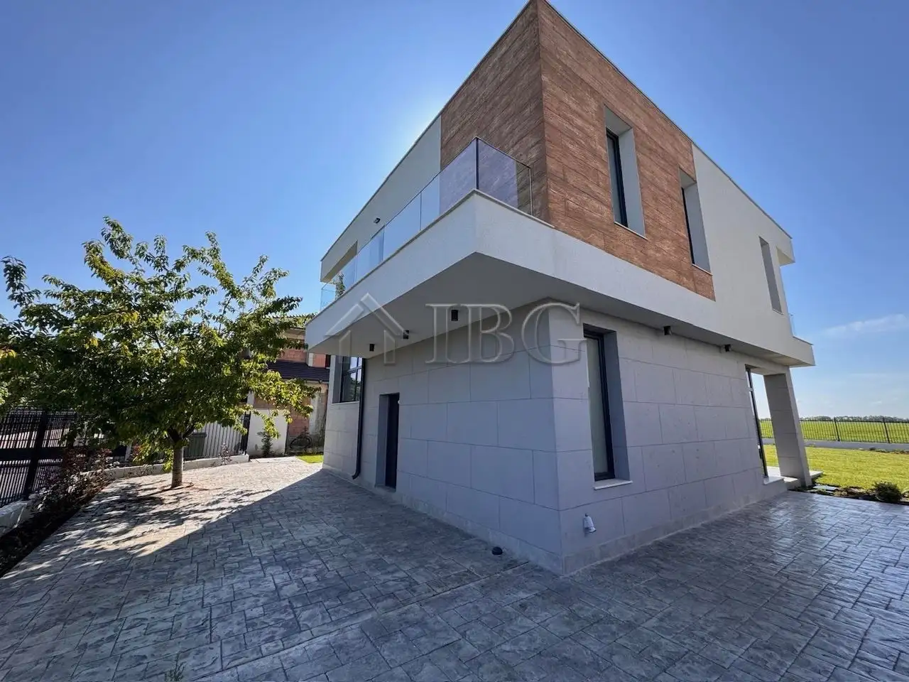 House 196m² in Bulgaria, Pomorie. Priced at 400000€ rent photo-5