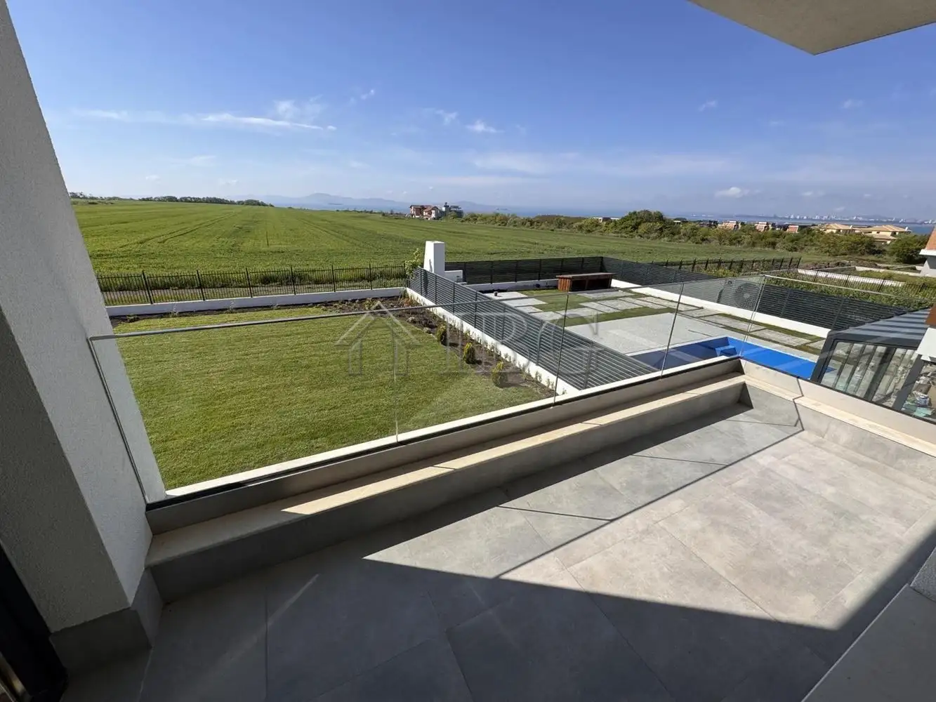 House 196m² in Bulgaria, Pomorie. Priced at 400000€ rent photo-13