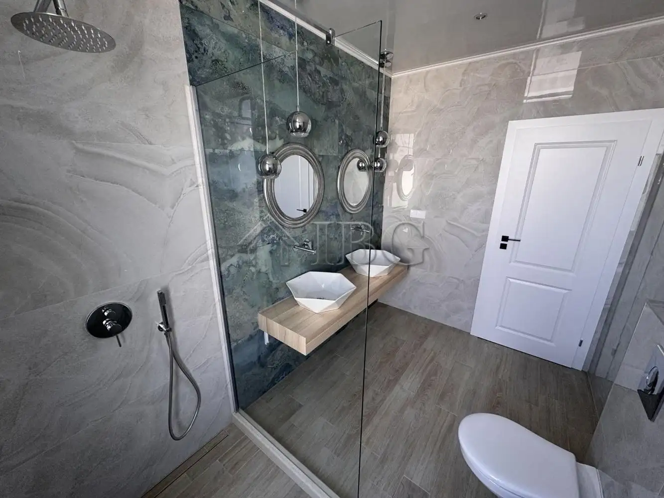 House 196m² in Bulgaria, Pomorie. Priced at 400000€ rent photo-18