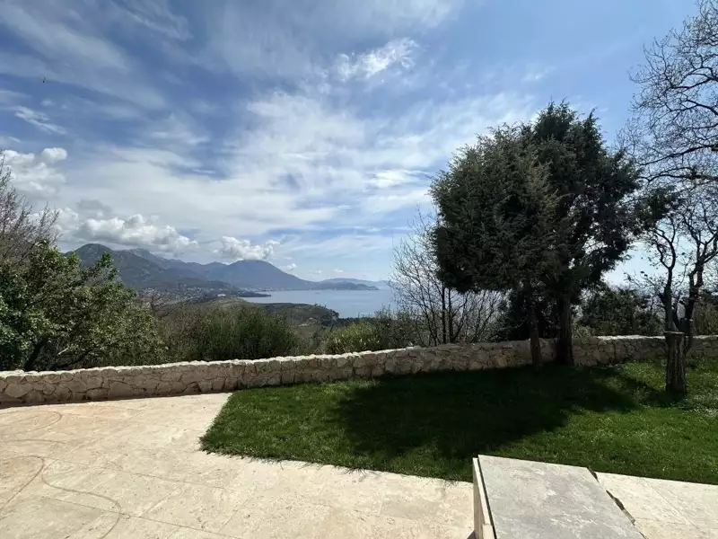 House 102m² in Montenegro, Sutomore. Priced at 250000€ rent photo-17