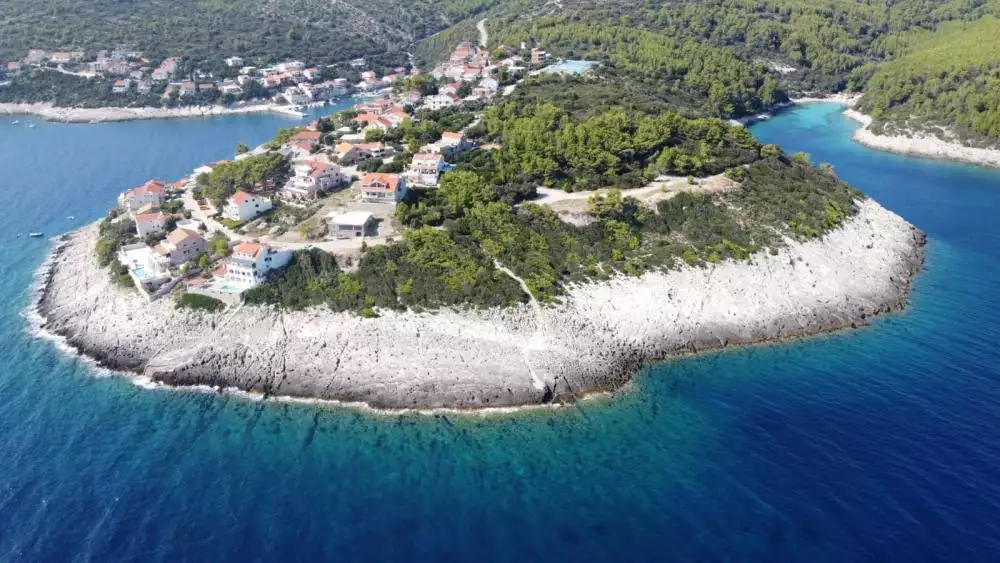 Villa 350m² in Croatia, Korcula. Priced at 2390000€ rent photo-13