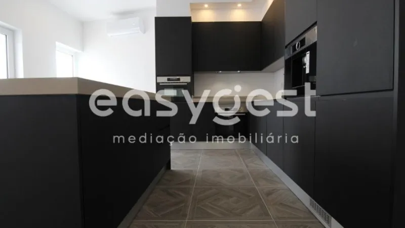Flat 700m² in Portugal, Portiman. Priced at 1233215£ rent photo-3