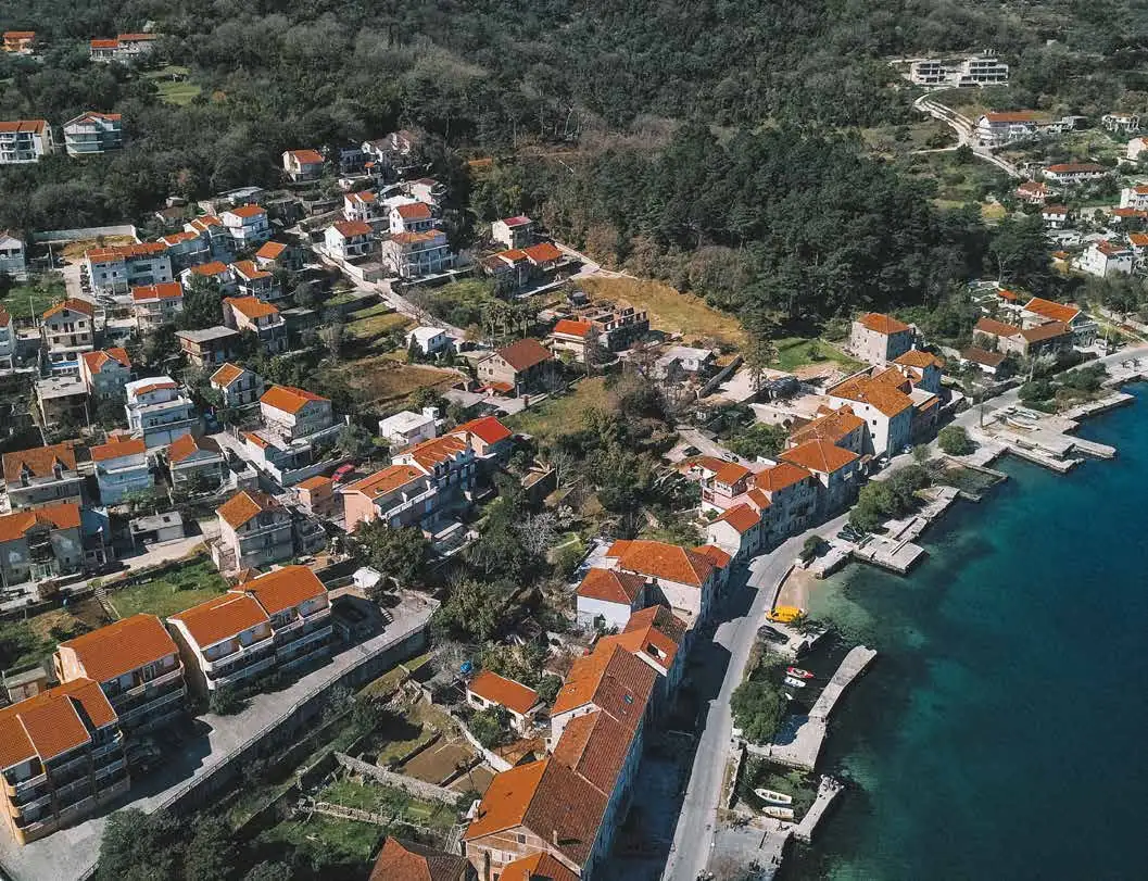 Flat 39m² in Montenegro, Prcanj. Priced at 130000€ rent photo-4