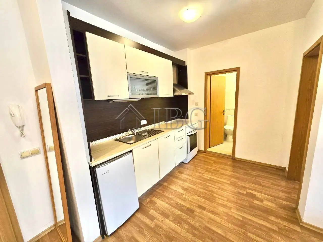 Flat 64m² in Bulgaria, Aheloy. Priced at 57000€ rent photo-8