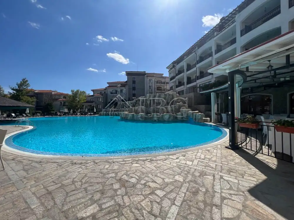 Flat 64m² in Bulgaria, Aheloy. Priced at 57000€ rent photo-17