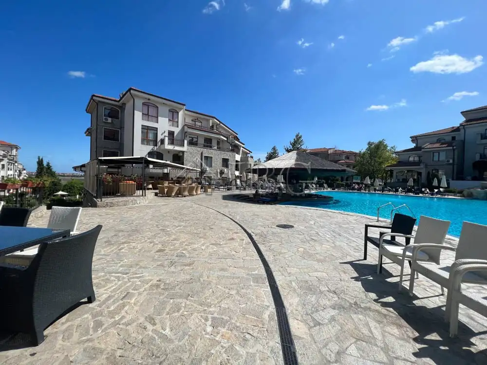 Flat 64m² in Bulgaria, Aheloy. Priced at 57000€ rent photo-20