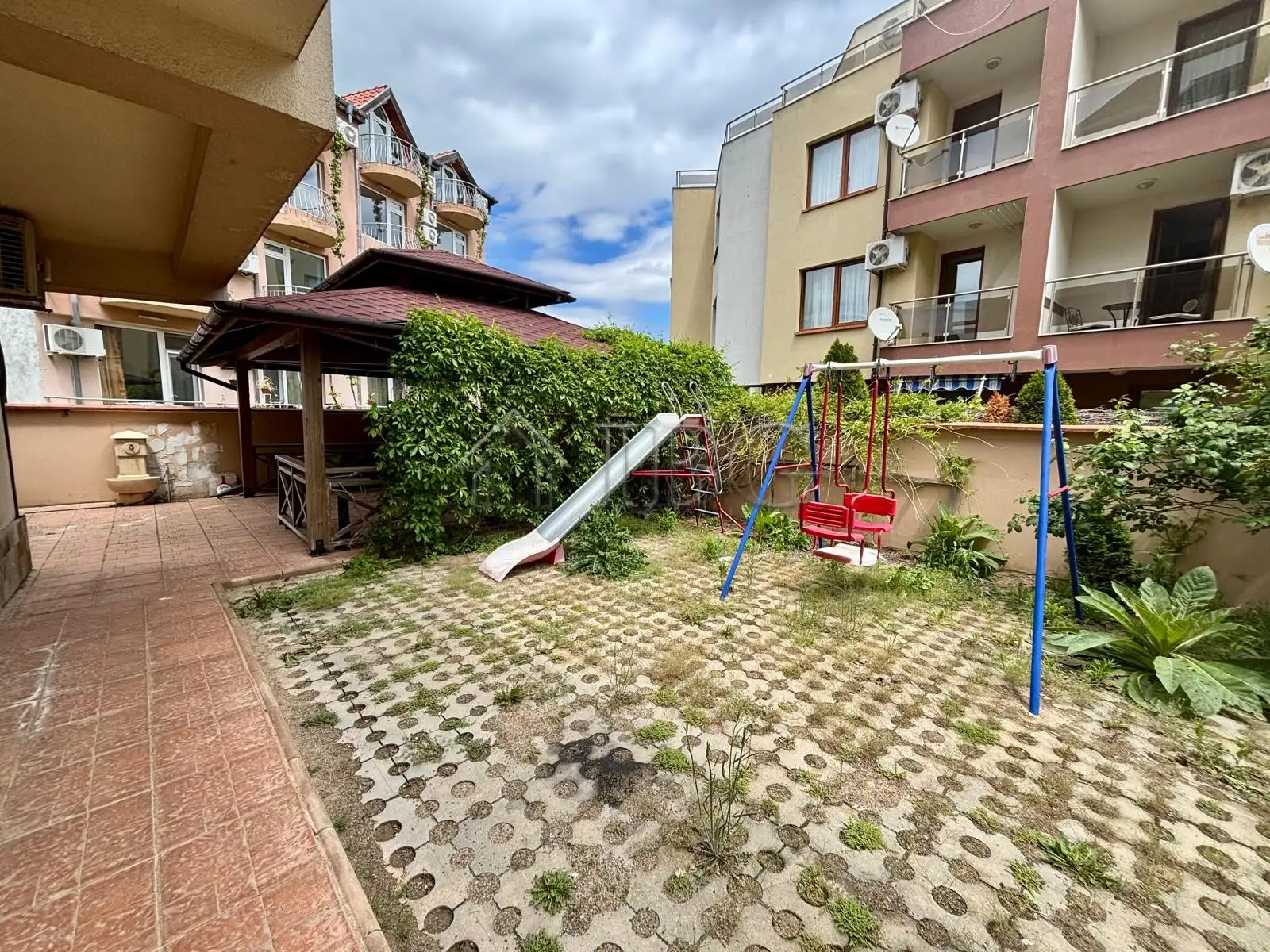 Flat 52m² in Bulgaria, Ravda. Priced at 77000€ rent photo-19