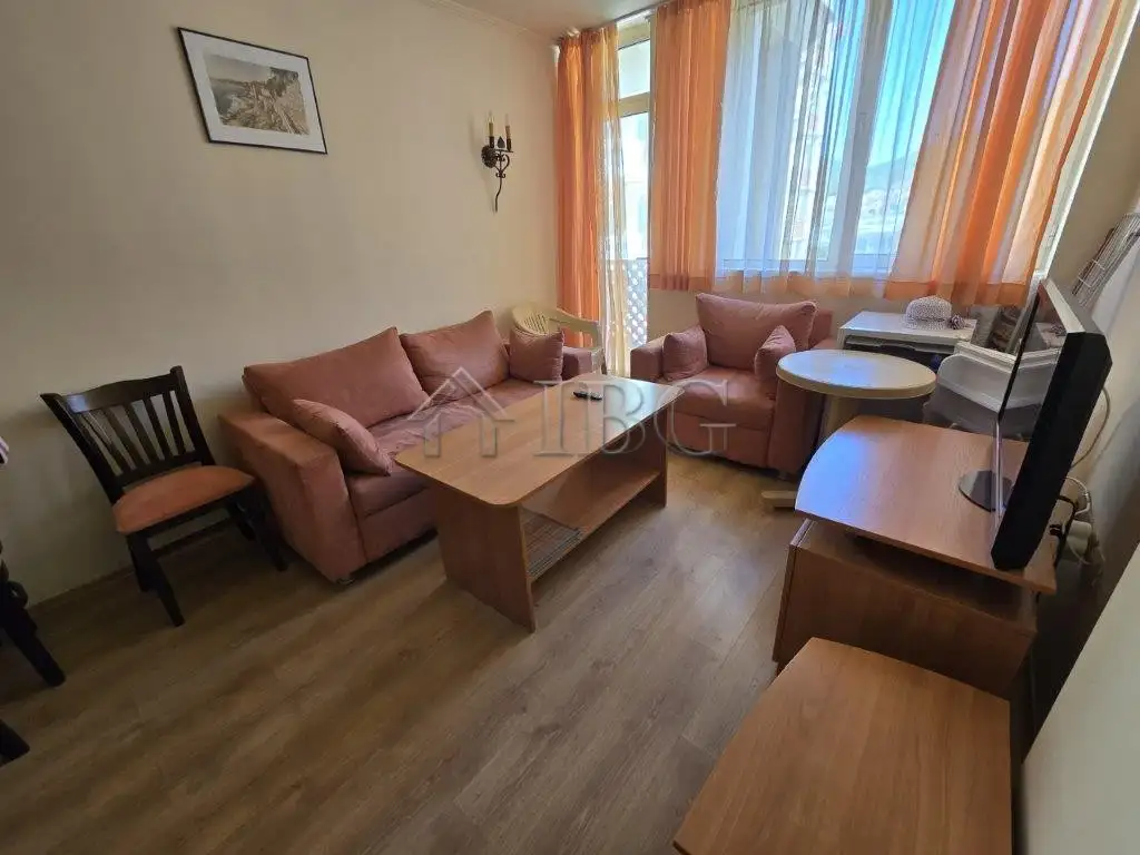 Flat 53m² in Bulgaria, Elenite. Priced at 49950€ rent photo-3