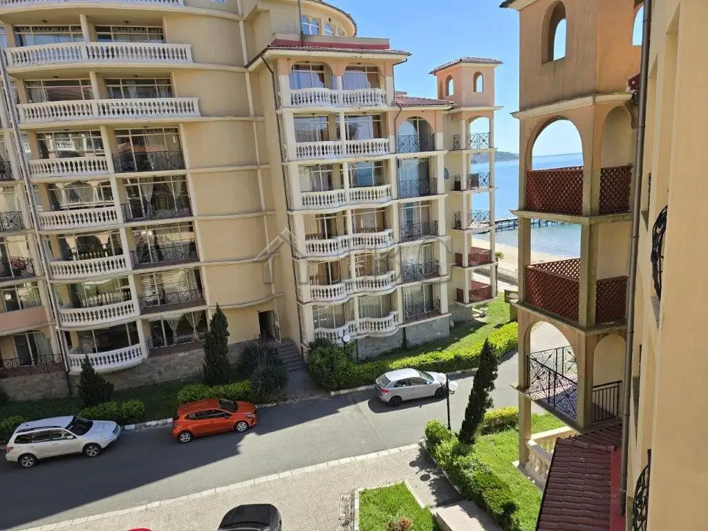 Flat 53m² in Bulgaria, Elenite. Priced at 49950€ rent photo-8