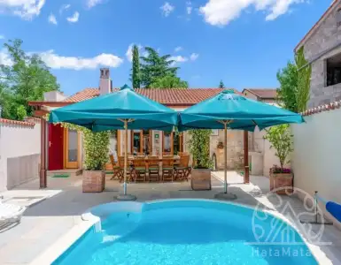 Buy in Croatia for 520000€