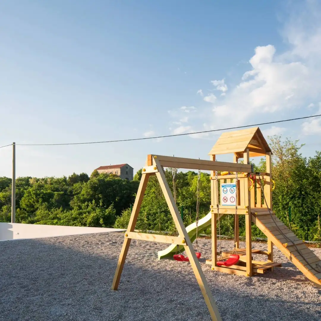 Villa 232m² in Croatia, Labin. Priced at 850000€ rent photo-4