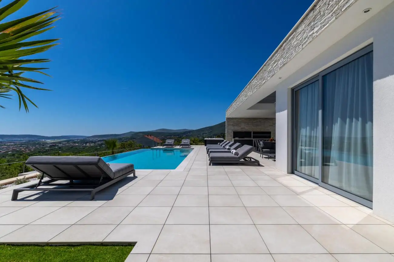 Villa 330m² in Croatia, Split. Priced at 2480000€ rent photo-10