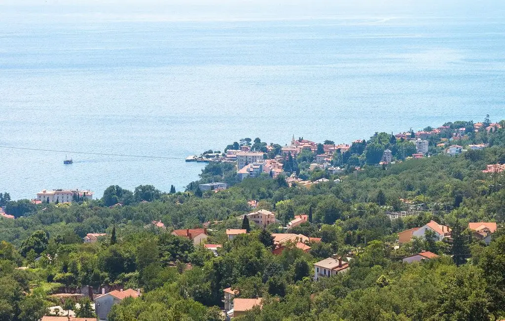 Villa 275m² in Croatia, Poljane. Priced at 960000€ rent photo-3