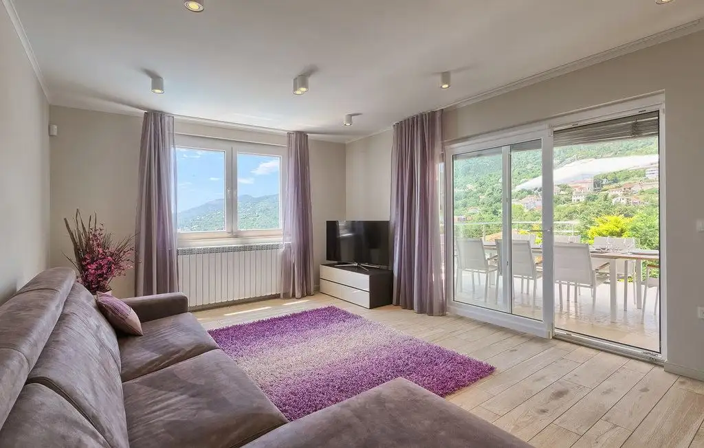 Villa 275m² in Croatia, Poljane. Priced at 960000€ rent photo-7