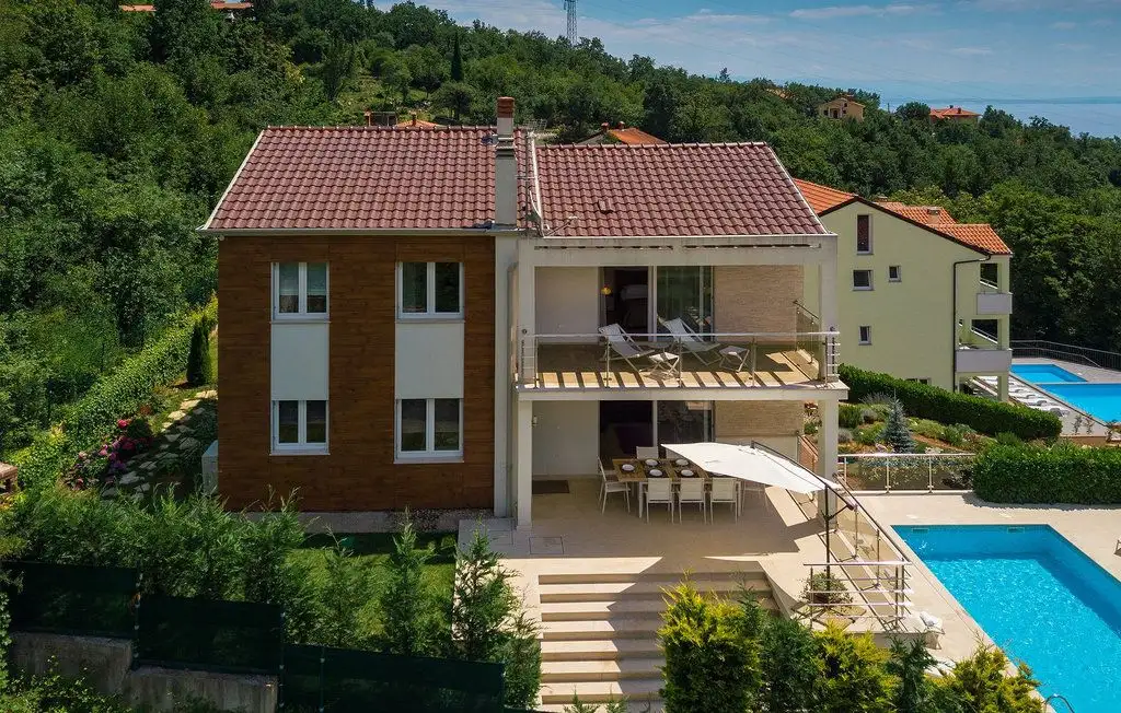Villa 275m² in Croatia, Poljane. Priced at 960000€ rent photo-12