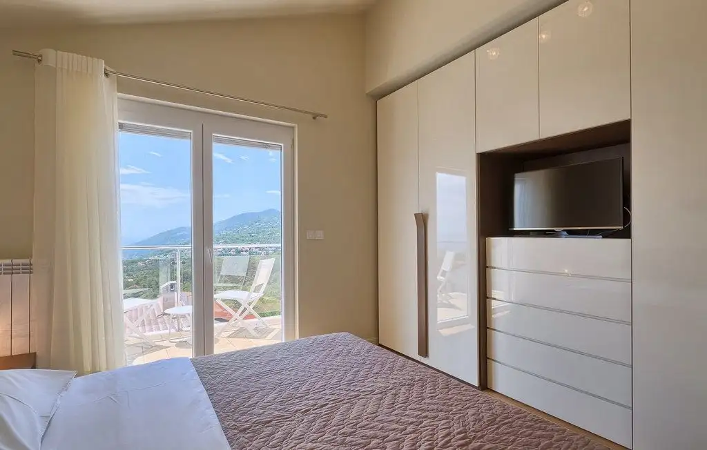 Villa 275m² in Croatia, Poljane. Priced at 960000€ rent photo-20