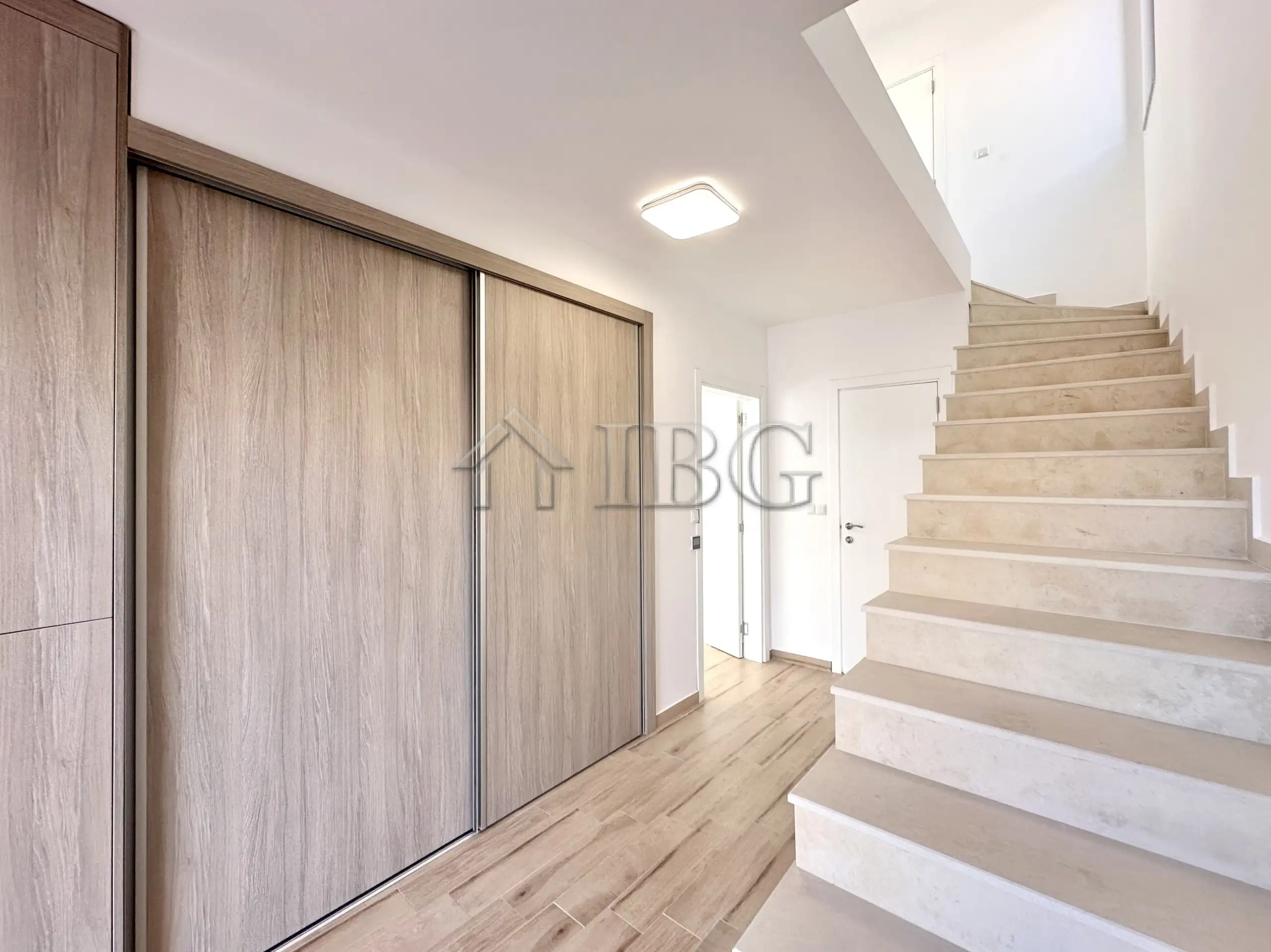 House 142m² in Bulgaria, Pomorie. Priced at 259900€ rent photo-15