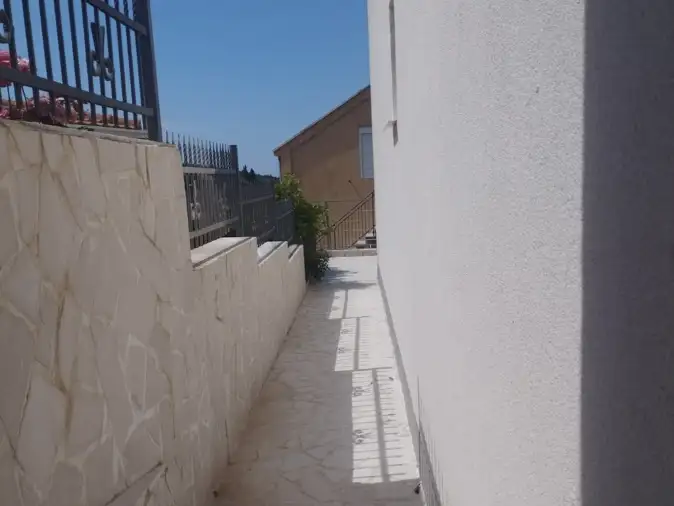Flat 35m² in Montenegro, Kruce. Priced at 60000€ rent photo-14