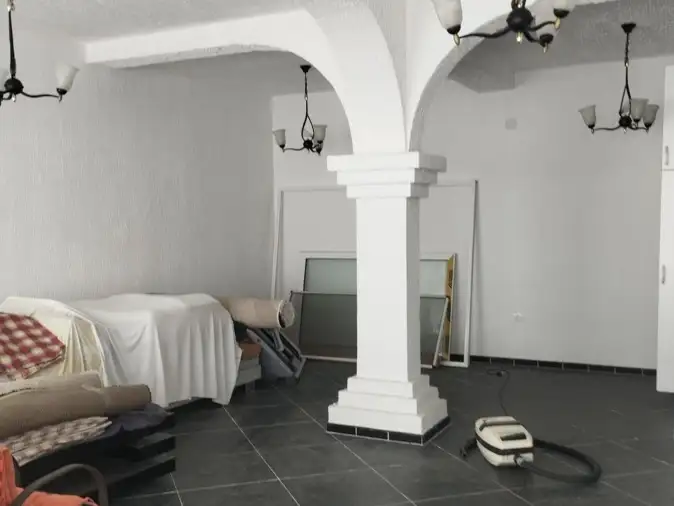 House 200m² in Italy, Barga. Priced at 230000€ rent photo-29