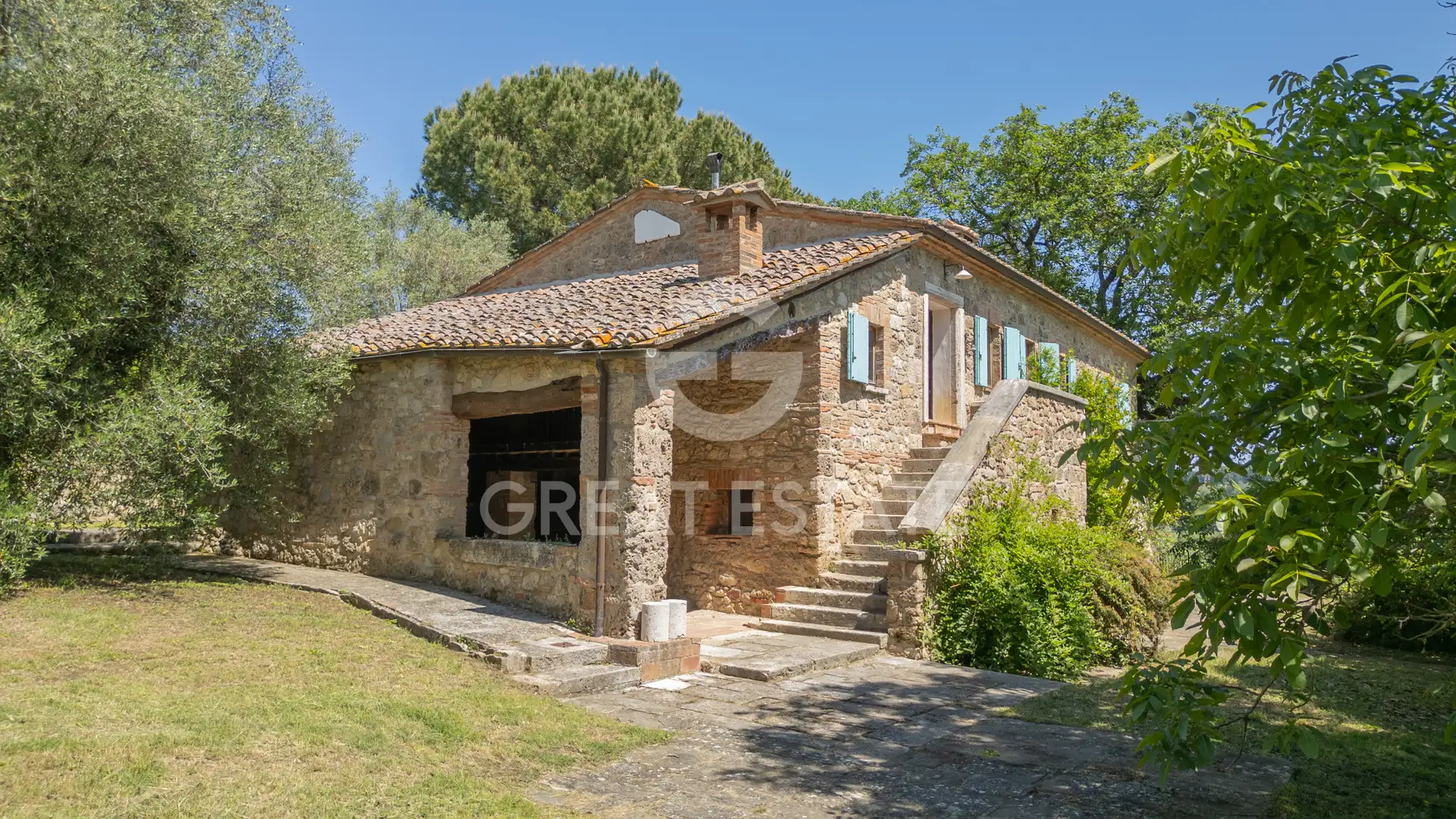 House 513m² in Italy, Siena. Priced at 580000€ rent photo-2