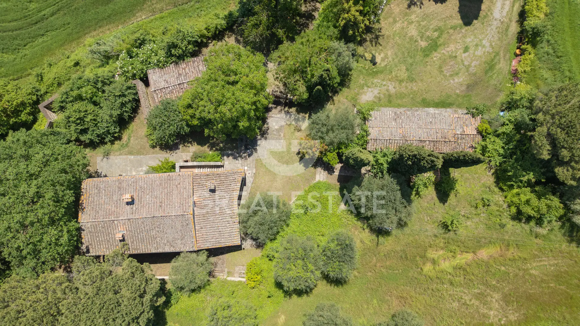 House 513m² in Italy, Siena. Priced at 580000€ rent photo-5