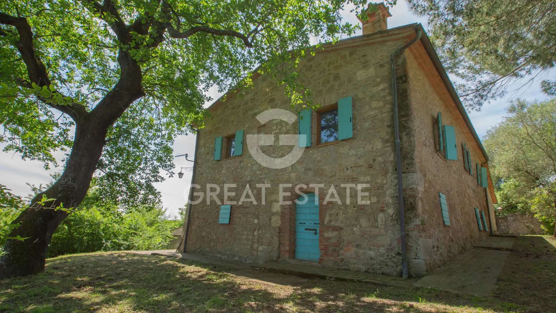 House 513m² in Italy, Siena. Priced at 580000€ rent photo-10
