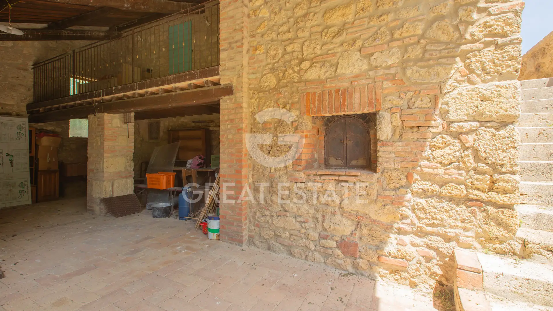 House 513m² in Italy, Siena. Priced at 580000€ rent photo-12