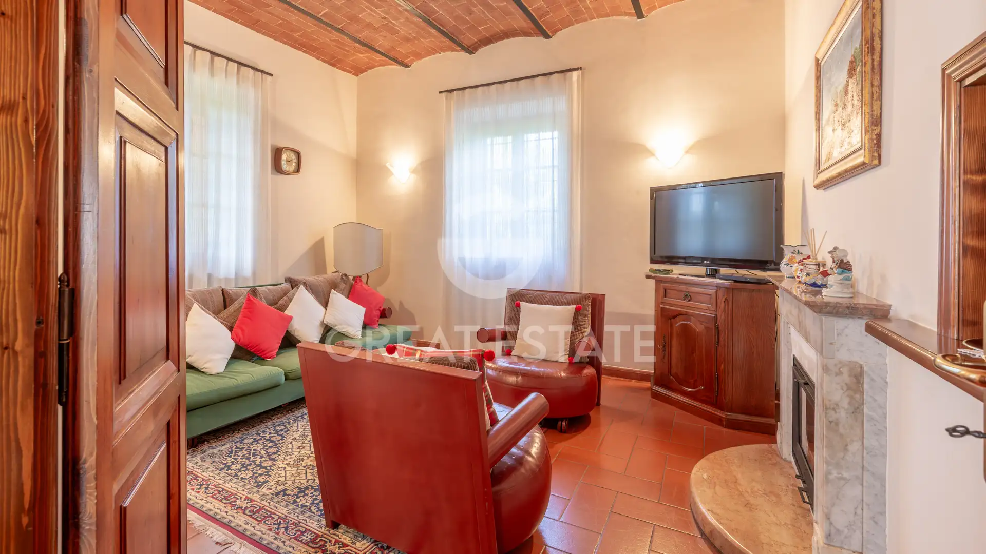 House 645m² in Italy, Siena. Priced at 2100000€ rent photo-15