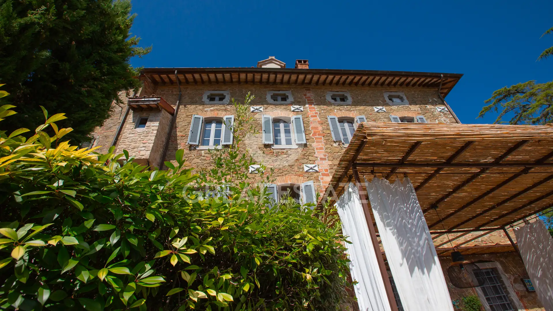 Villa 341m² in Italy, Perugia. Priced at 1250000€ rent photo-3