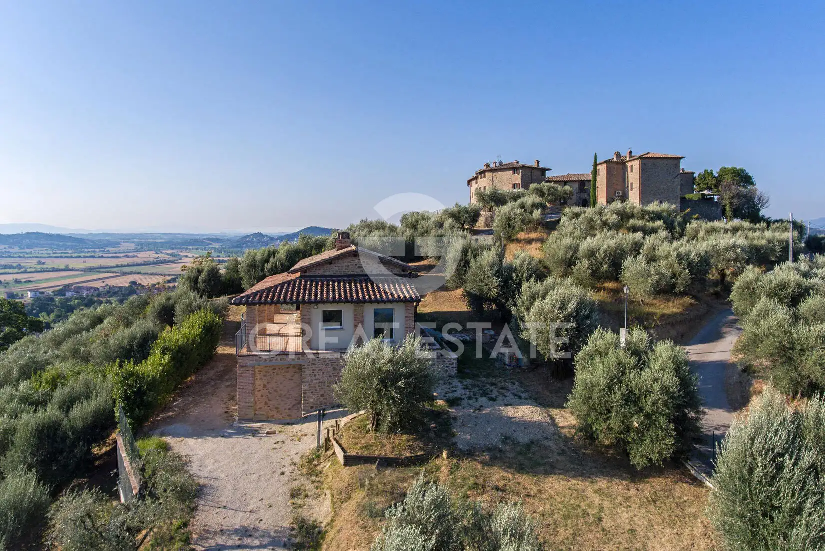 House 210m² in Italy, Perugia. Priced at 550000€ rent photo-4